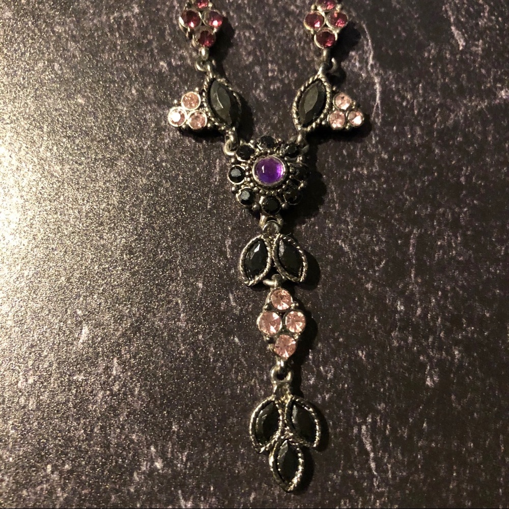 Necklace - Picture 2 of 3
